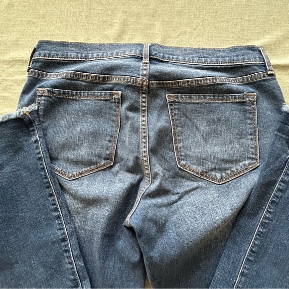 Old Navy Dark Blue Mid-Rise Jeans - Picture 6 of 11